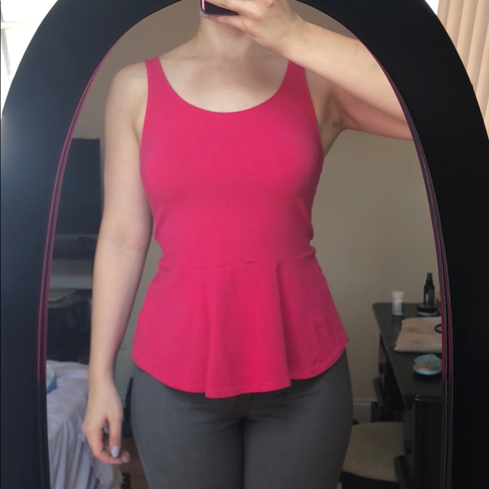 🙌🏻SALE🙌🏻 Pink peplum top